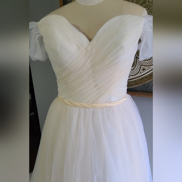 Alluring Tulle Off-the-shoulder Neckline A-line Wedding Dress With Belt - Picture 3 of 14